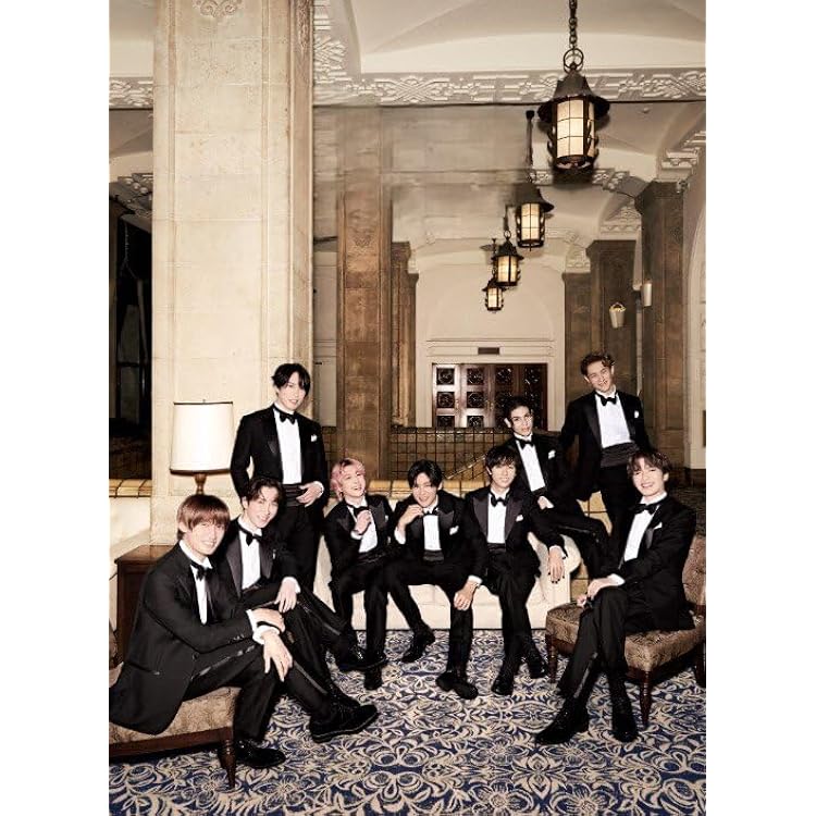 Amazon.co.jp: 【外付け特典3種付 Blu-ray 3形態セット】Snow Man『THE